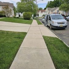 Top-Quality-Driveway-and-Sidewalk-Cleaning-Performed-Burlington-New-Jersey 0